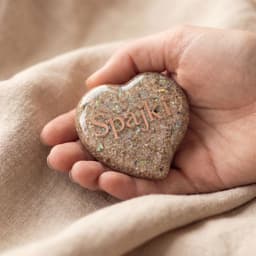 Heart Memory Stone mit Asche und Tiernamen