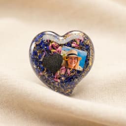 Heart Memory Stone mit herzförmiger Asche
