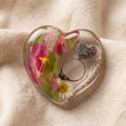Heart Memory Stone mit herzförmiger Asche