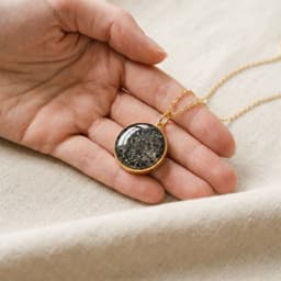 Circle of Life Kette mit individueller Aschenanordnung (18 mm, 14K Gold)