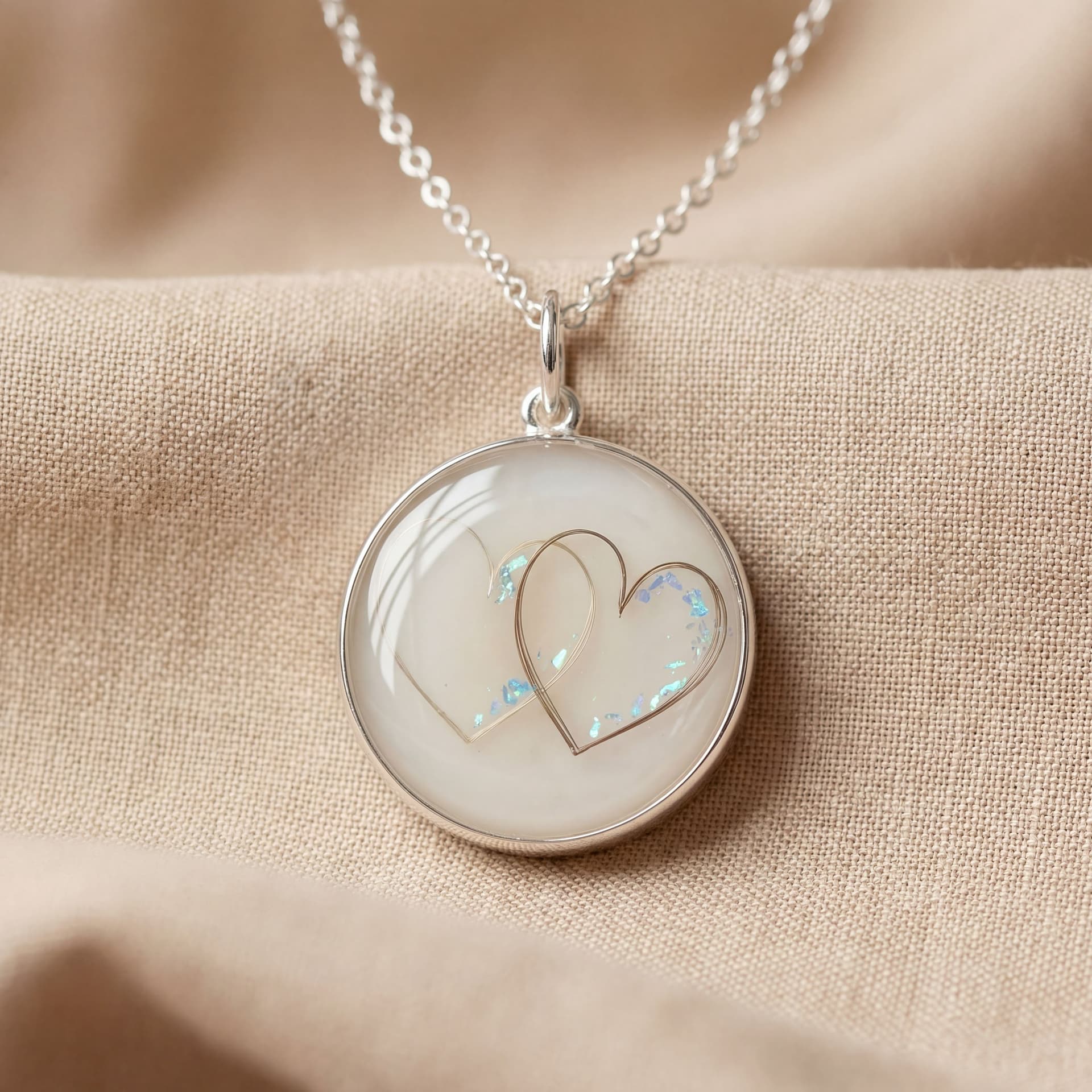 Circle of Life Pendant with Hair, Two Hearts (18 mm) - close-up detail view